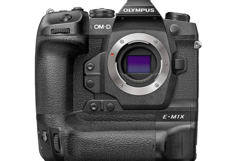Профессиональный фотоаппарат Olympus OM-D E-M1X. Корпус.