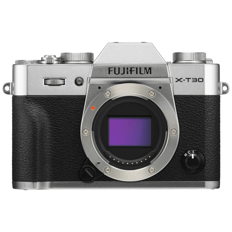 Фотоаппарат Fujifilm X-T30 вид спереди