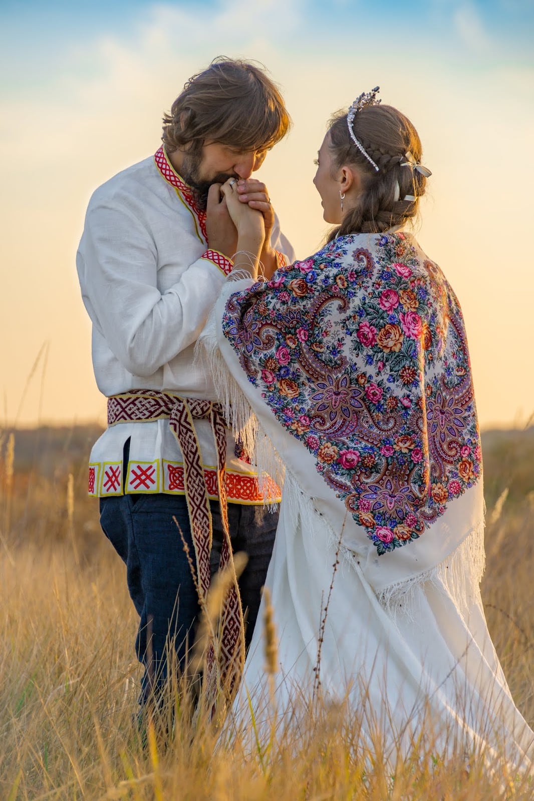 Фотосъемка свадьбы в славянском стиле