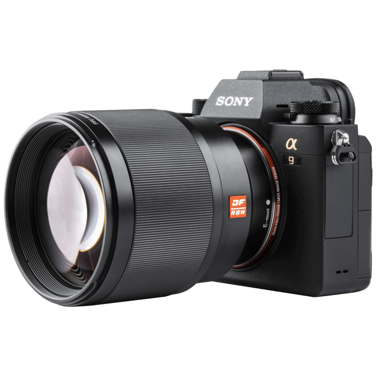 Портретный объектив Viltrox PFU RBMH 85mm f/1.8 STM на камере FE Sony A9 – вид сбоку png