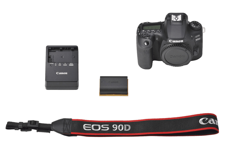 Зеркальный фотоаппарат Canon EOS 90D - комплект поставки png