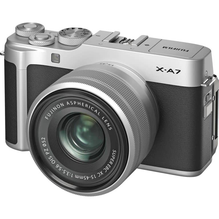 Фотоаппарат Fujifilm X-A7 - вид спереди - светло-серый цвет корпуса