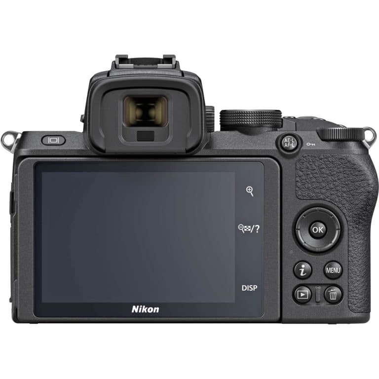 Беззеркальный фотоаппарат Nikon Z50 – вид сзади