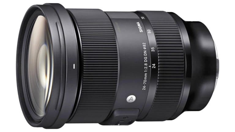 Полнокадровый объектив Sigma 24-70mm f/2.8 DG DN Art - вид сбоку