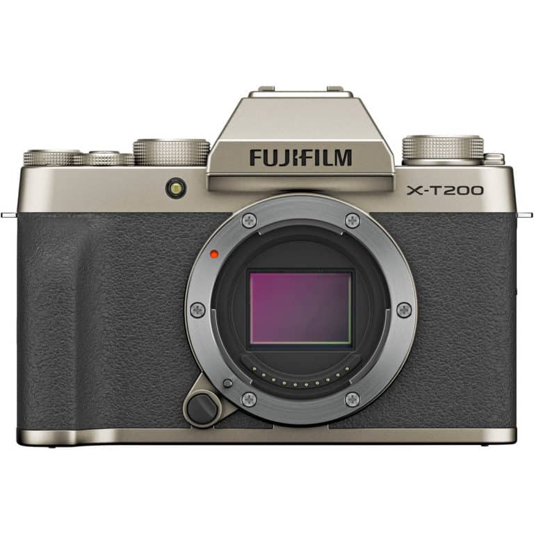Беззеркальная фотокамера Fujifilm X-T200 - вид спереди