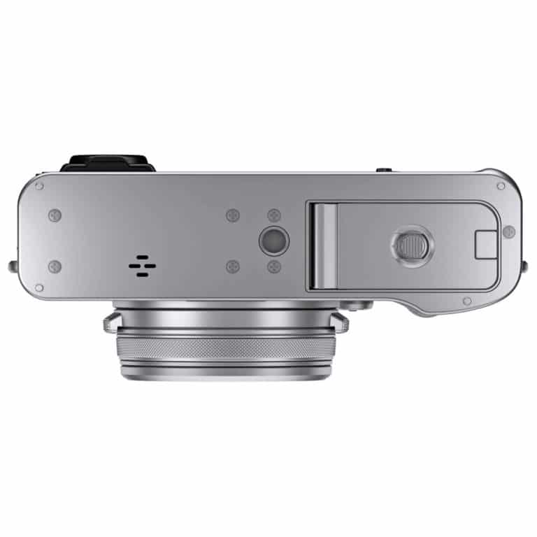 Беззеркальная фотокамера с не сменной оптикой Fujifilm X100V - вид снизу
