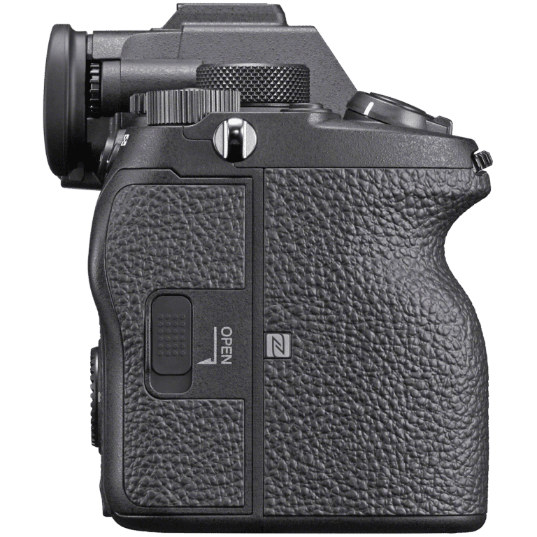 Полнокадровая камера Sony α7S III - вид справа