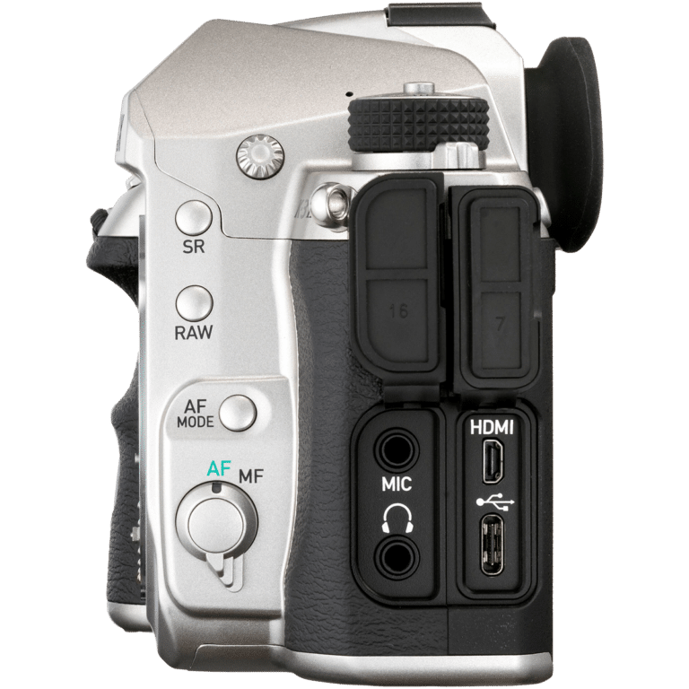 Фотоаппарат Pentax K-3 Mark III - вид слева PNG