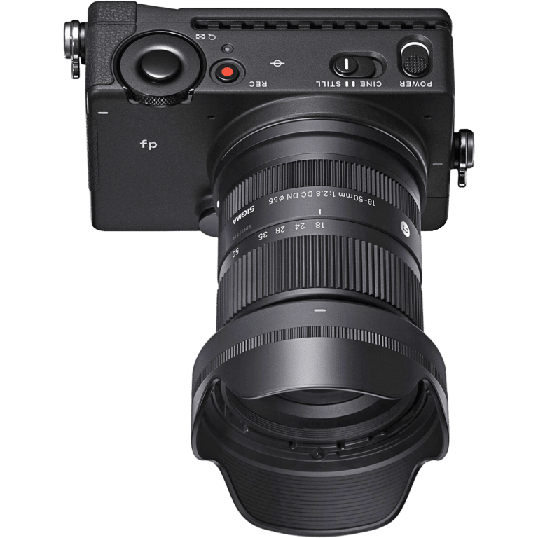 Объектив Sigma 18-50mm f/2.8 DC DN Contemporary – на камере Sigma FP PNG