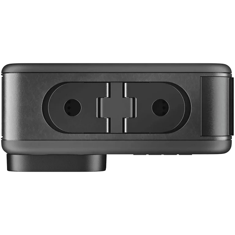 Экшн-камера GoPro HERO11 – вид снизу