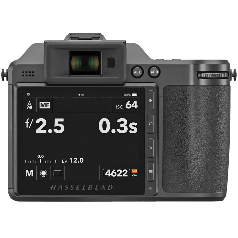 Среднеформатный беззеркальный фотоаппарат Hasselblad X2D 100C – вид сзади