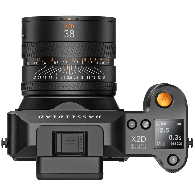 Среднеформатный беззеркальный фотоаппарат Hasselblad X2D 100C – вид сверху