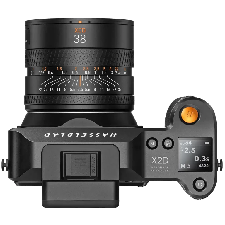 Среднеформатный беззеркальный фотоаппарат Hasselblad X2D 100C - вид сверху