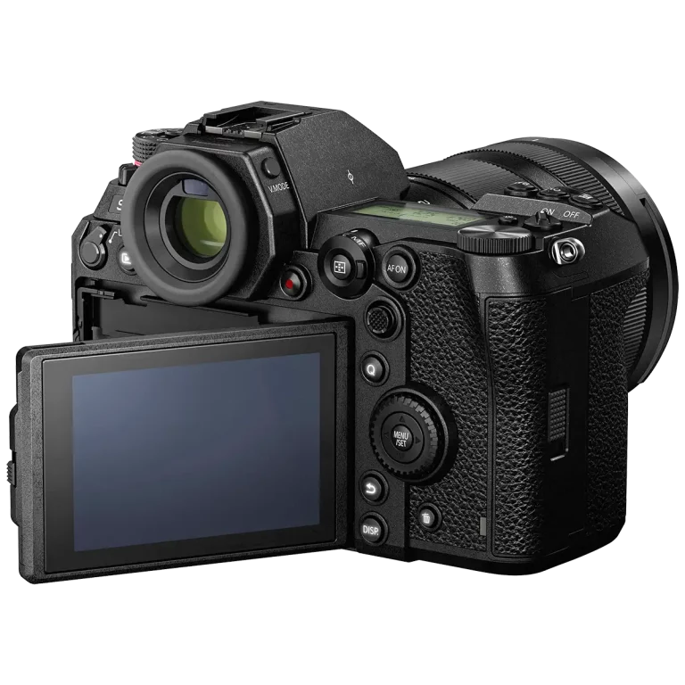 Lumix S1R экран вправо