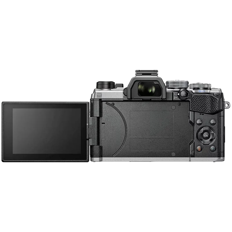 Фотокамера OM SYSTEM OM-5 – поворотно-откидной экран