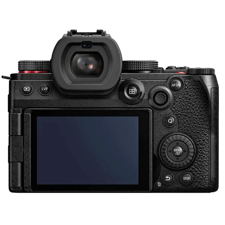 Беззеркальная полнокадровая камера Lumix S5 II - вид сзади
