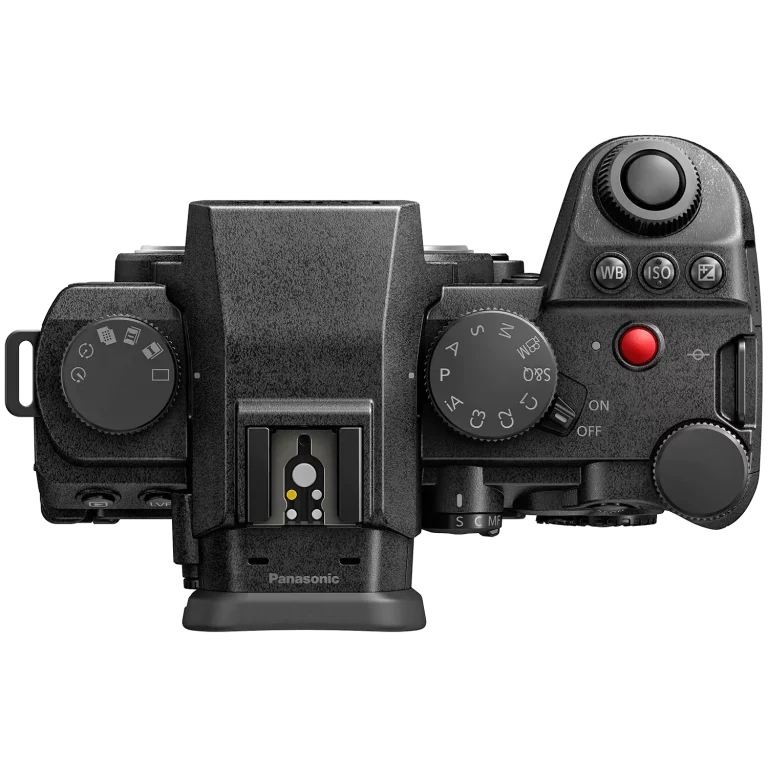 Беззеркальная полнокадровая камера Lumix S5 II - вид сверху