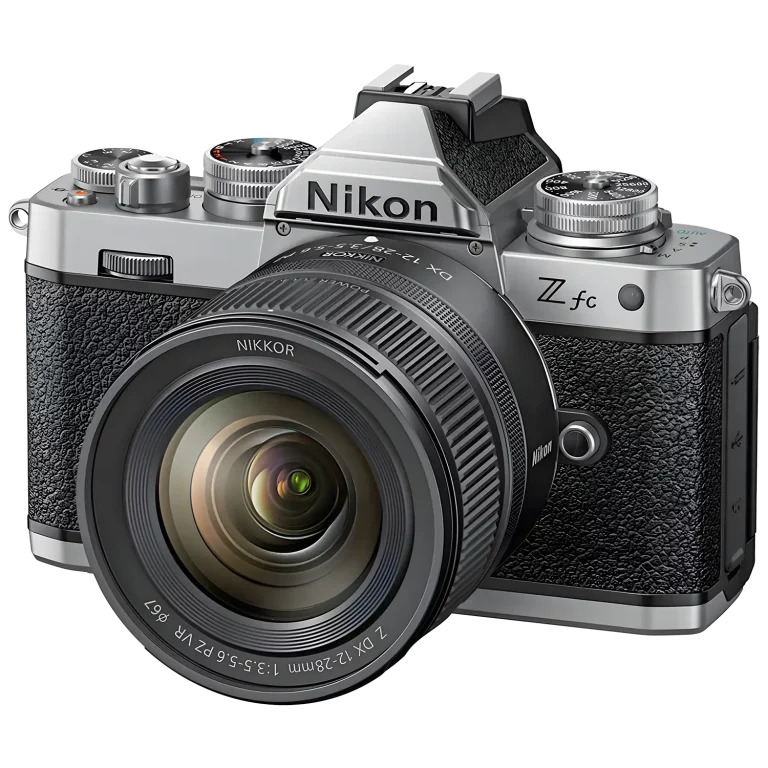 Объектив Nikkor Z DX 12-28mm f/3.5-5.6 PZ VR – на камере 02