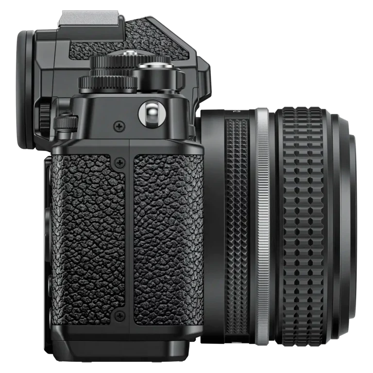 Полнокадровая фотокамера Nikon Zf - вид справа