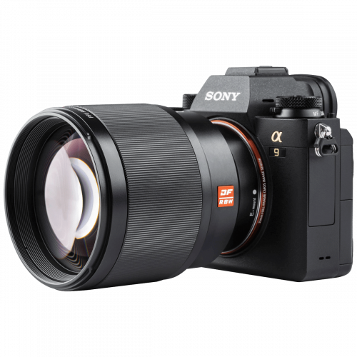 Портретный объектив Viltrox PFU RBMH 85mm f/1.8 STM на камере FE Sony A9 - вид сбоку png